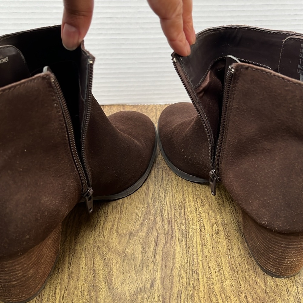 J. Jill Brown Suede Leather Ankle Boots Stacked Heel Brown Booties Size 11 - Picture 10 of 15